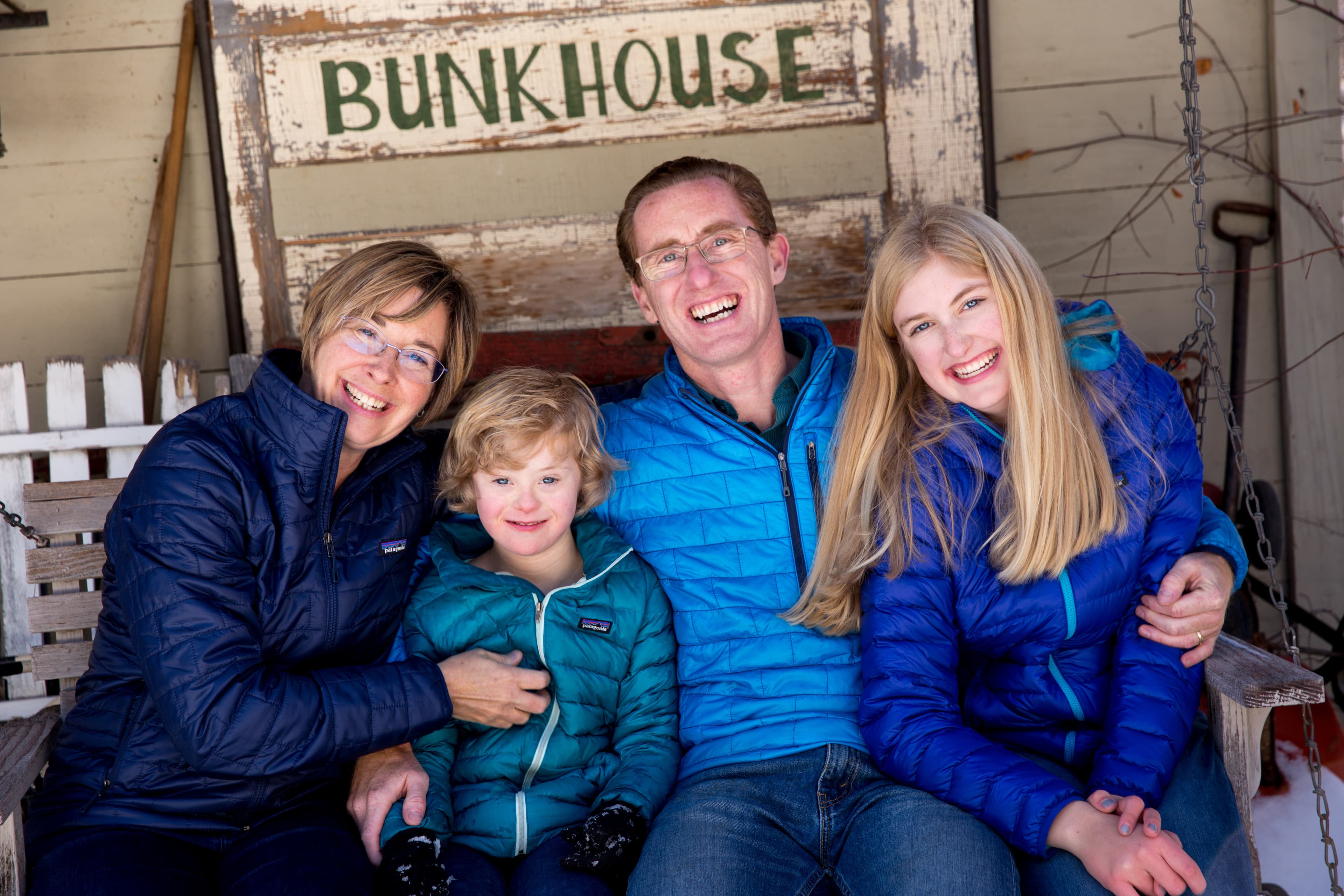 Julian Hardaker con su familia